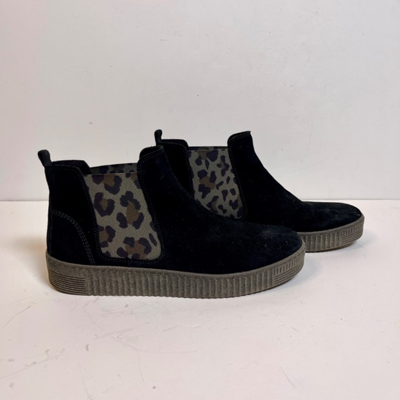 Gabor Black Cheetah Chelsea Ankle Boots US Women Sz 10 Slip On Flat Sneaker - Picture 1 of 10